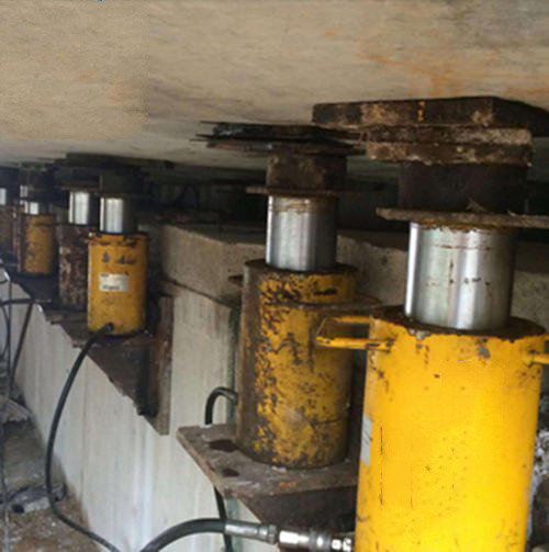 High Capacity Lifting Of Hydraulic Stressing Jack
